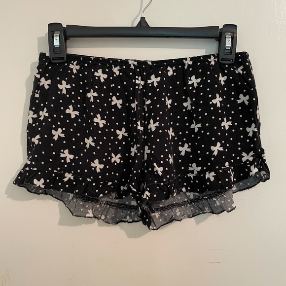 Blue rib Ruffled shorts - Picture 2 of 5